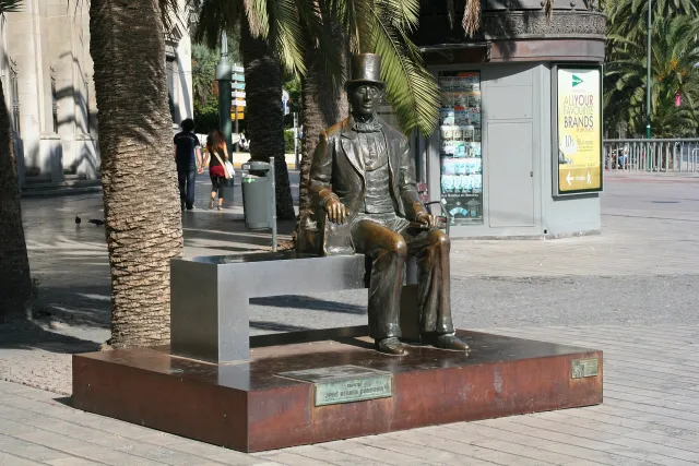 Escultura Hans Christian Andersen en Málaga
