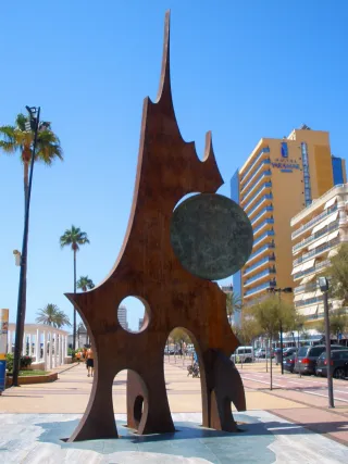 Fuengirola - Monumento a la peseta 5
