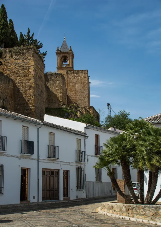 Alcazaba and Plaza de los Escribanos