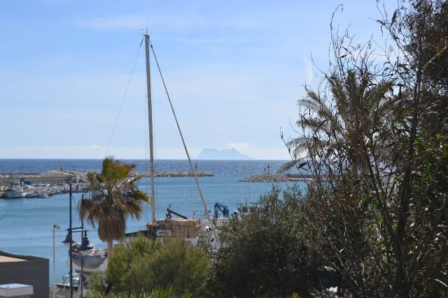 Paseo marítimo de Estepona (33367579320)