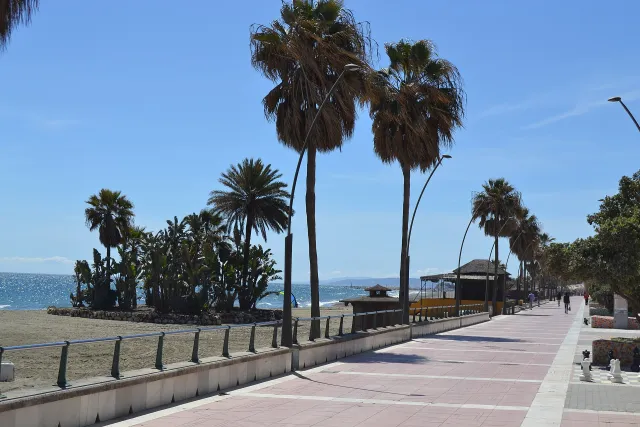 Paseo marítimo de Estepona (33595951222)