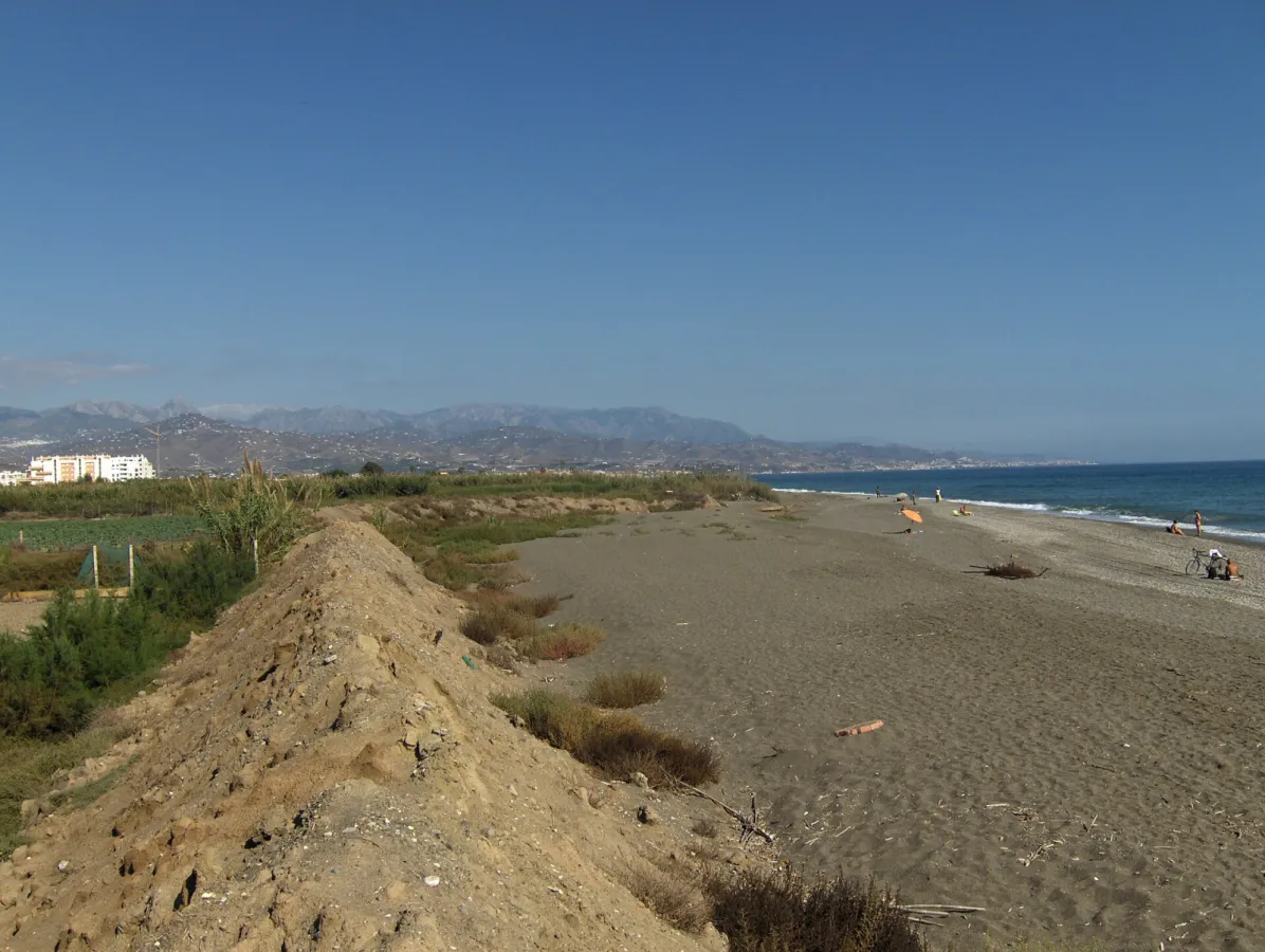 Playa nudista de Almayate