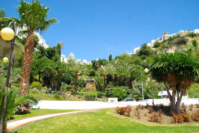 NERJA PLAYA BURRIANA URB.CAPISTRANO PLAYA - panoramio