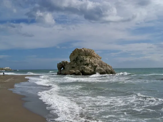 Peñón del Cuervo, west side full view